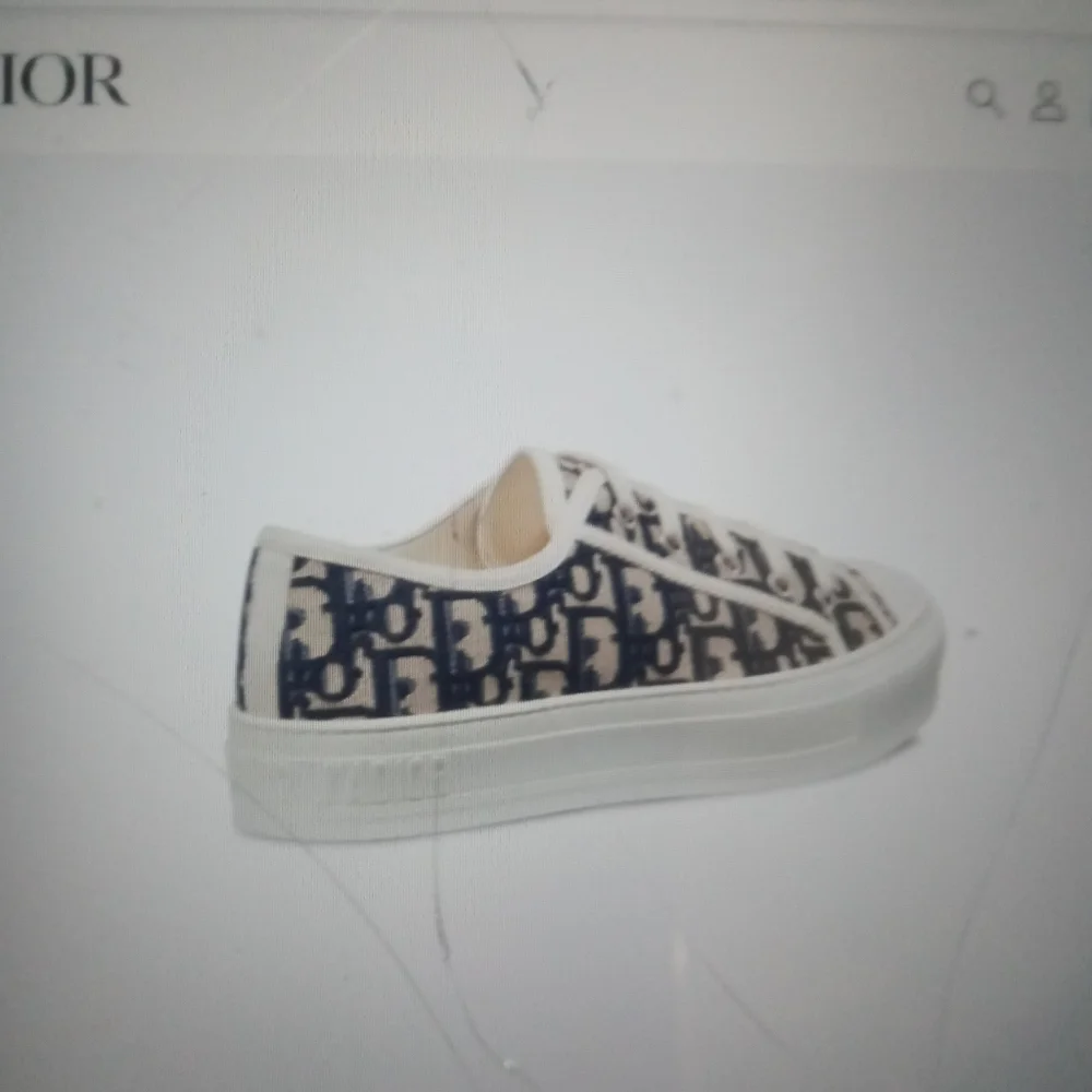 Christian Dior women sneakers brand new. Size 8 black and white. - Picture 2 of 3